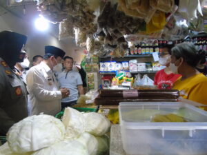 MONITORING HARGA DAN KETERSEDIAAN BARANG KEBUTUHAN POKOK MENJELANG HARI RAYA IDHUL FITRI 1443 H